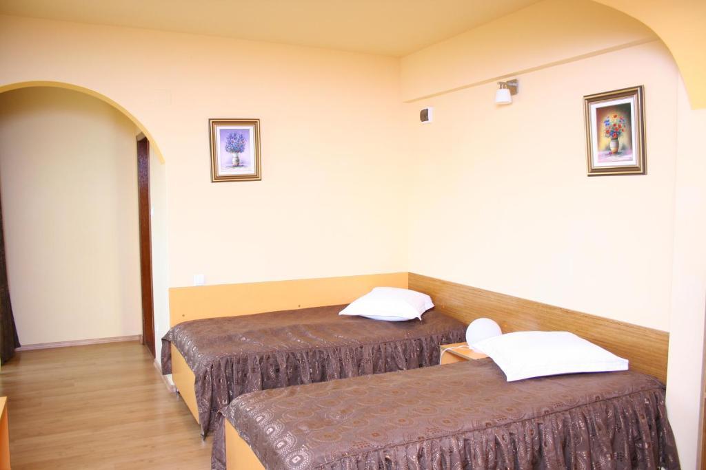 Vila Delta Travel - Mila 23 Mila Douăzeci şi Trei Rom bilde
