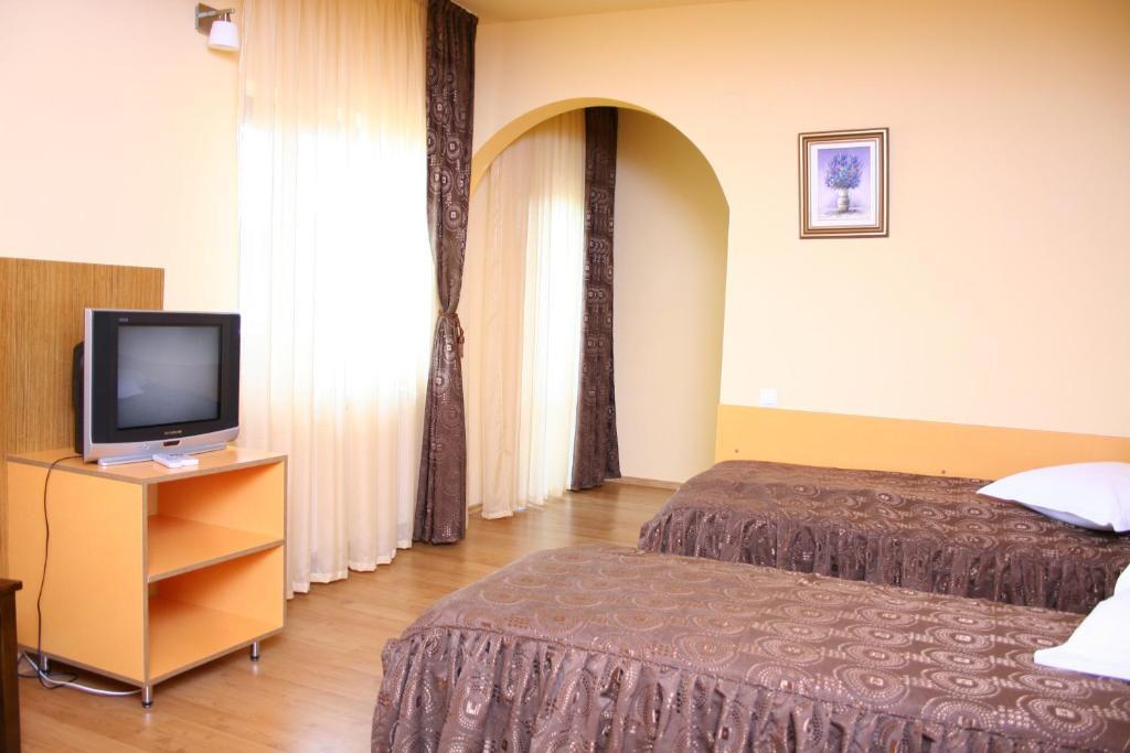 Vila Delta Travel - Mila 23 Mila Douăzeci şi Trei Rom bilde