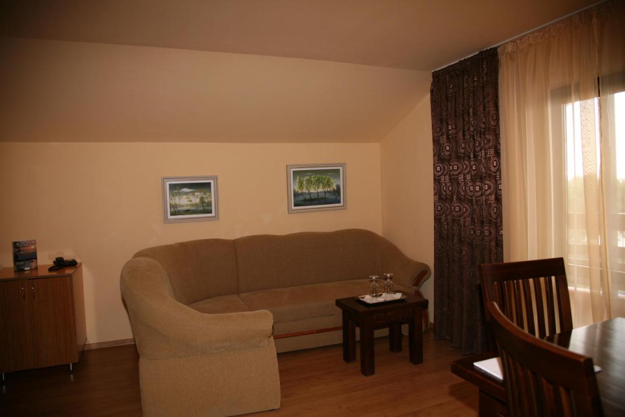 Vila Delta Travel - Mila 23 Mila Douăzeci şi Trei Rom bilde